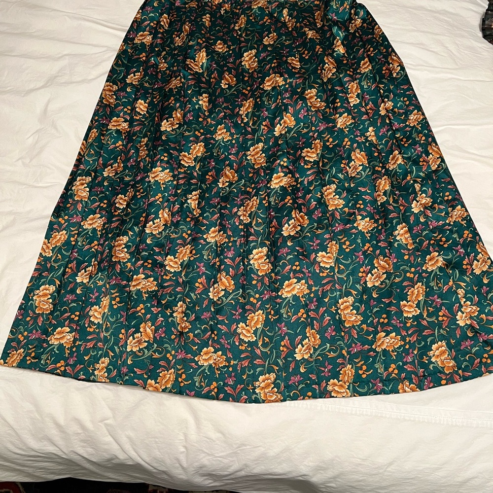 Vintage Silky Floral Green Skirt